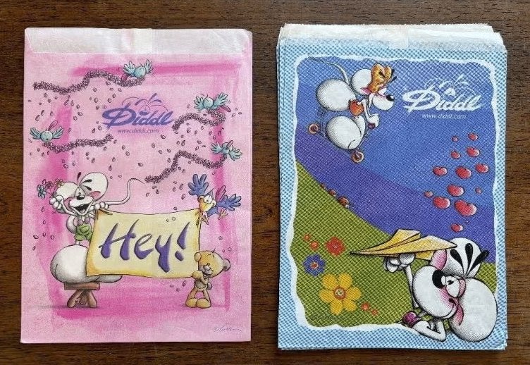 2 verschillende designs papieren zakjes Diddl, Verzamelen, Ophalen of Verzenden, Diddl, Zo goed als nieuw, Papier, Kaart of Schrift
