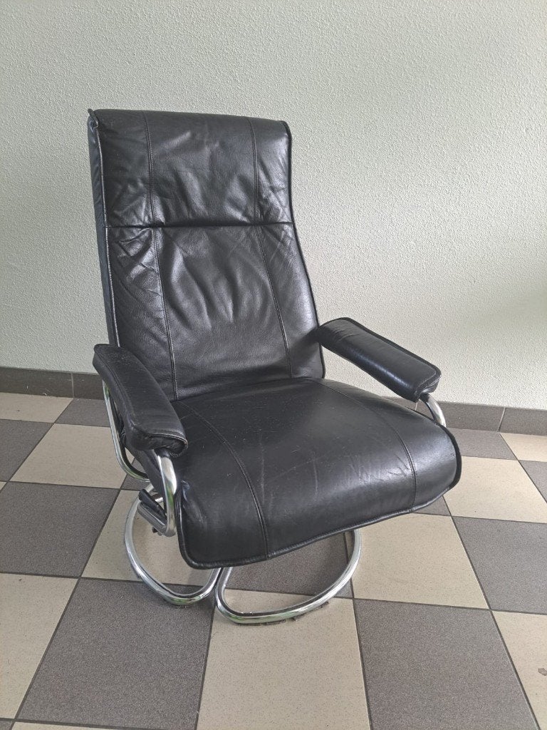 Skoghaug Industri n 6010 spjelkavik fauteuil zwart leren, Gebruikt, 75 tot 100 cm, Ophalen of Verzenden, 50 tot 75 cm