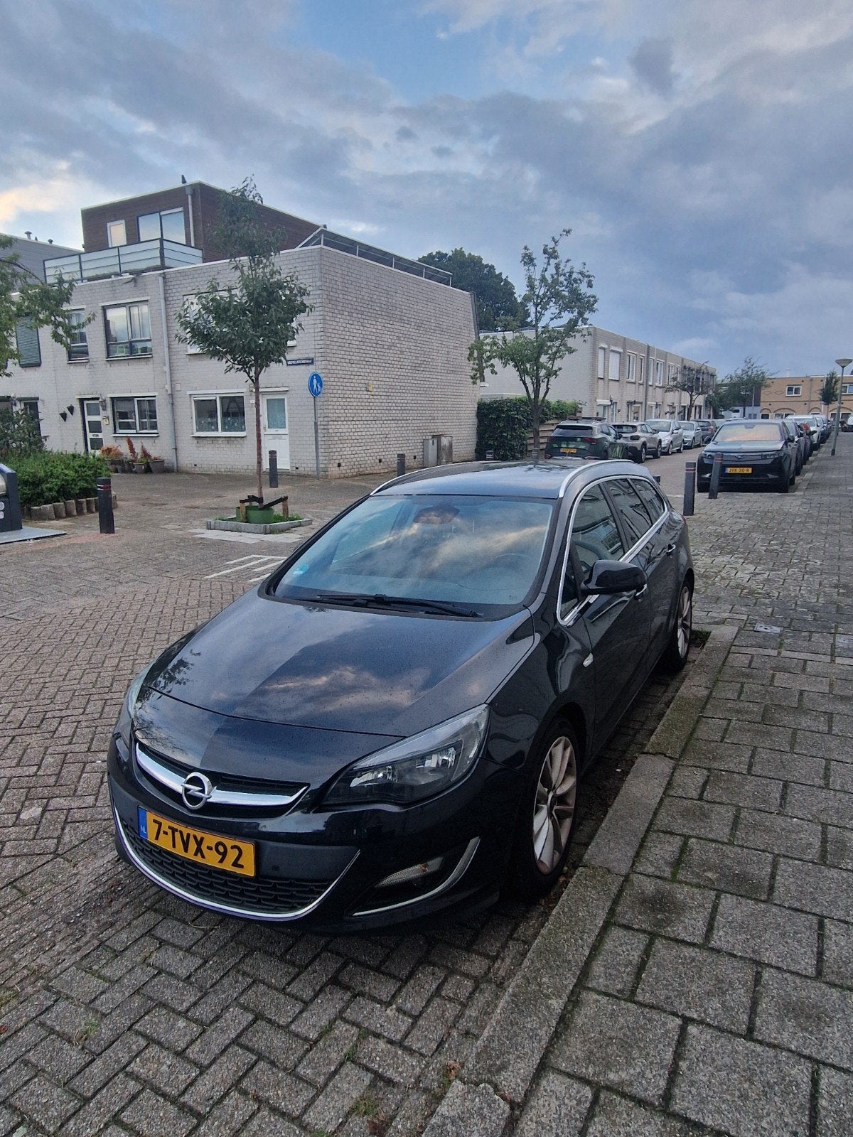 Opel Astra 1.6 Turbo Sports Tourer 2014 Zwart, 4 cilinders, Zwart, Origineel Nederlands, Handgeschakeld