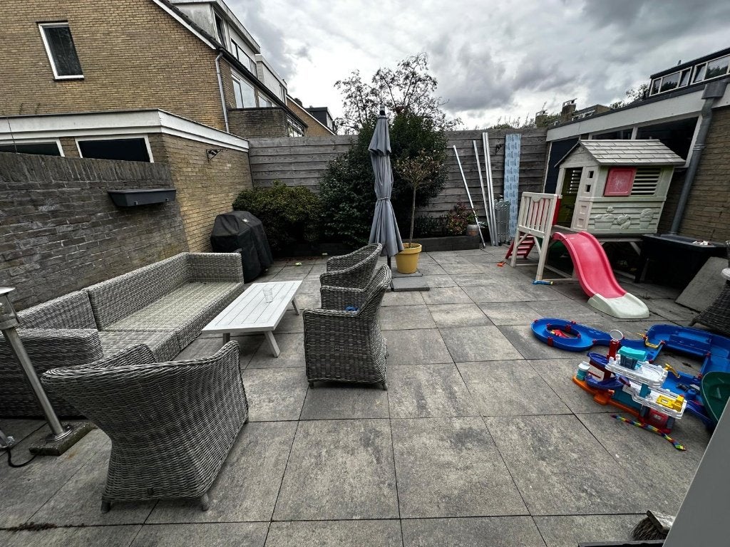 Terrastegels, stapelblokken en lijngoot, Ophalen, Gebruikt, 10 m² of meer, Beton