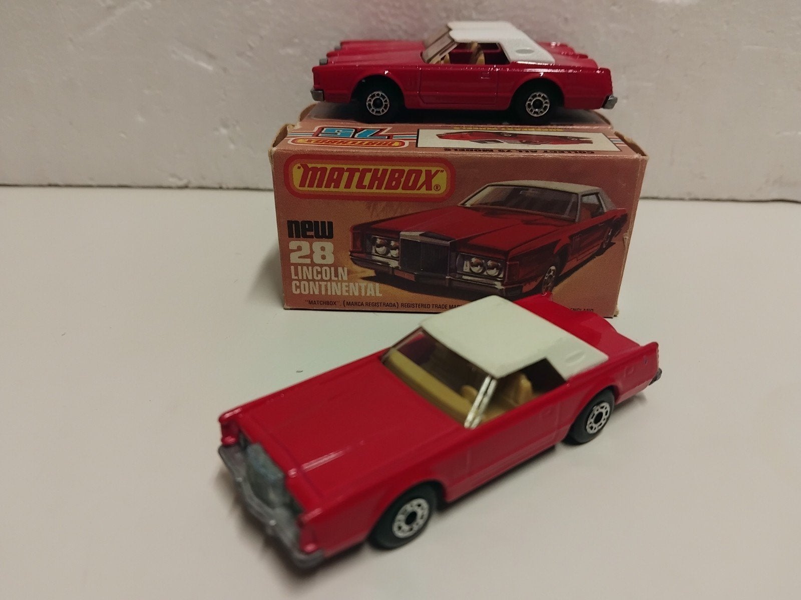 Matchbox #28 Lincoln Continental Mark II red 3INCH, Ophalen of Verzenden, Zo goed als nieuw, Auto