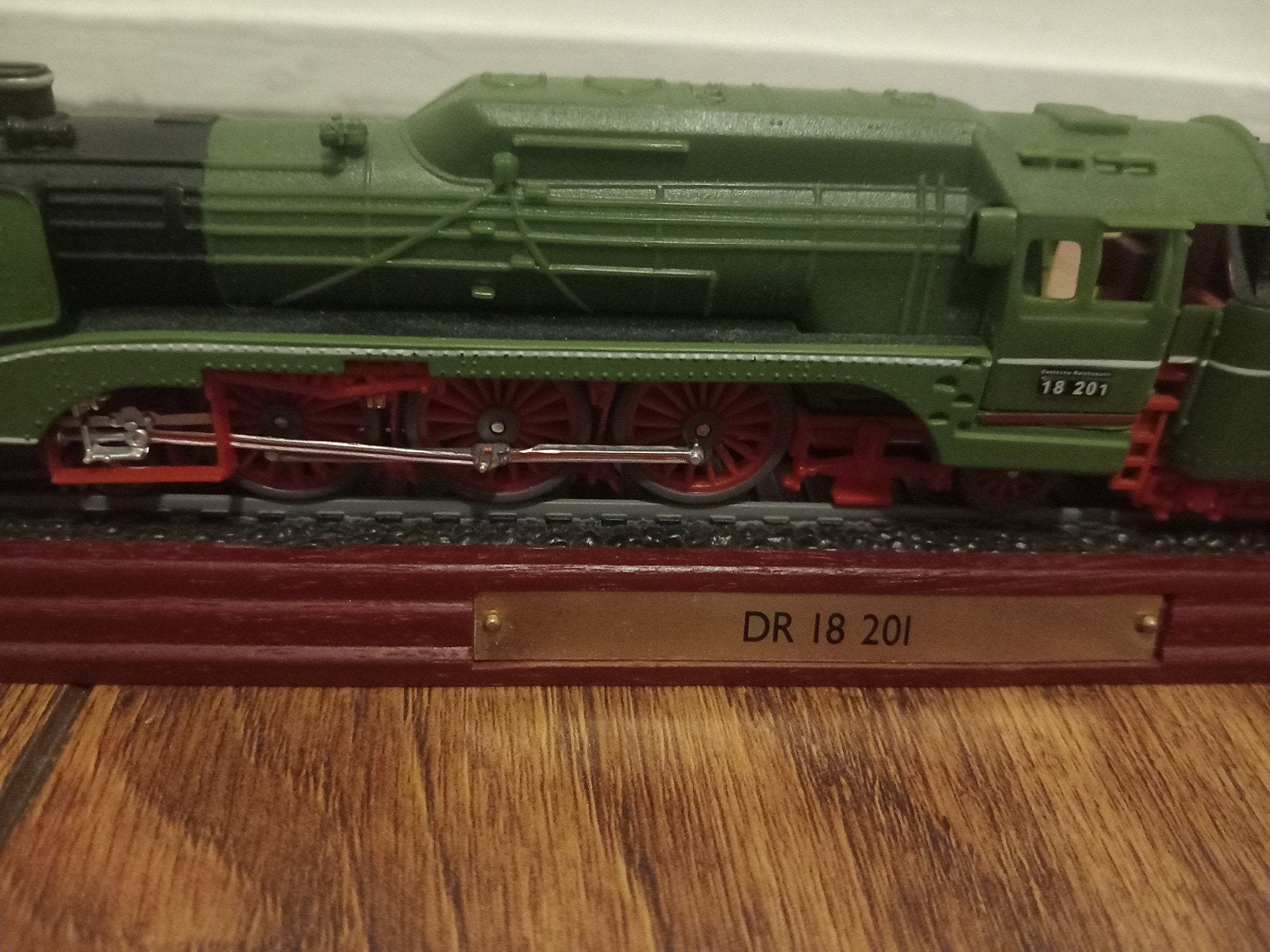 DR 18 201 van 1960s, Treinset, Gelijkstroom, Zo goed als nieuw, Ophalen