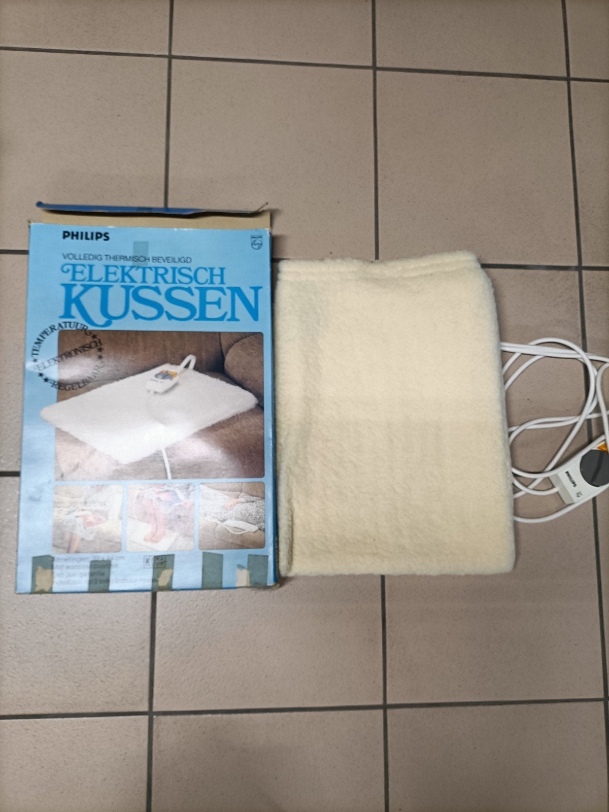 Elektrisch warmte kussen, Ophalen, Overige merken, Beige, Nieuw