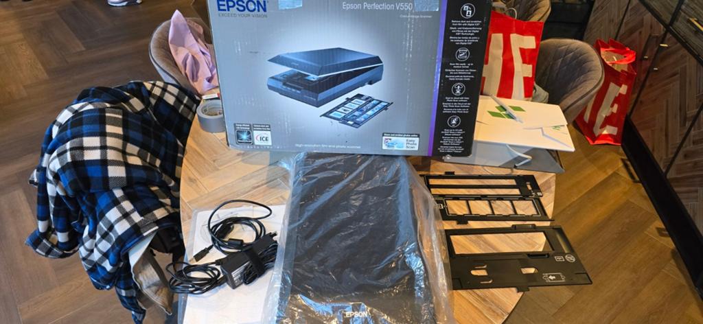 Epson Perfection V550 Photo Scanner NIEUW, Diascanner, MacOS, Epson, Ophalen of Verzenden