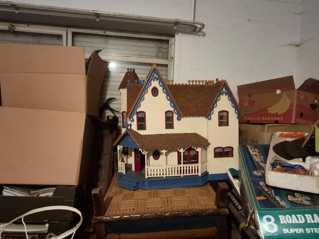 Victorian doll house, Verzamelen, Ophalen of Verzenden, Zo goed als nieuw, Poppenhuis