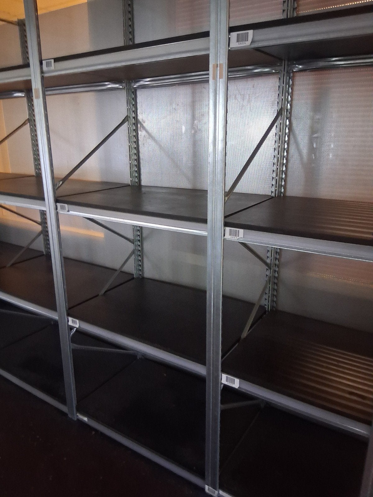 nette stelling kast legbordstelling, Ophalen, Zo goed als nieuw