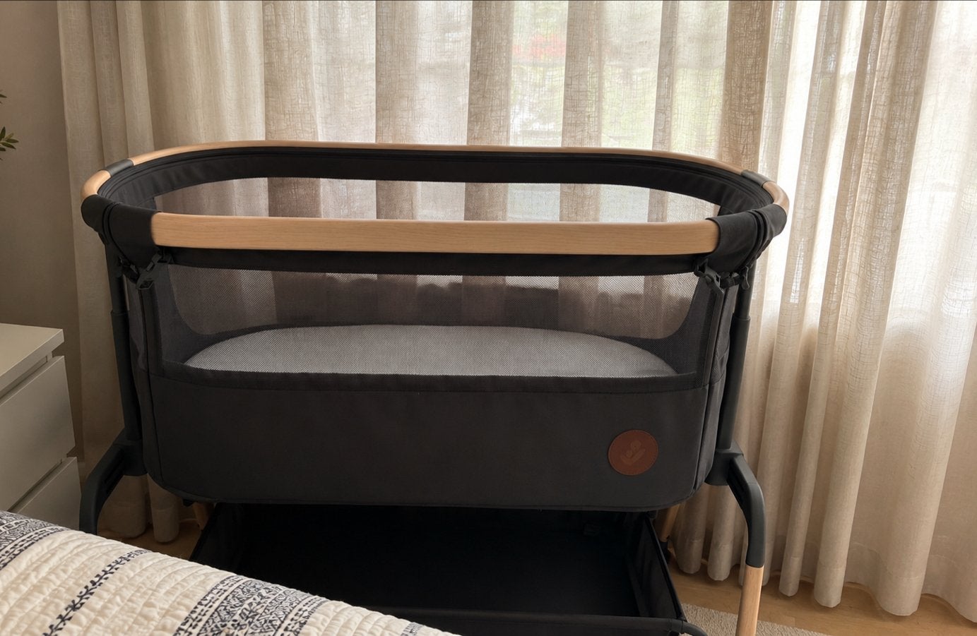 Maxi-Cosi Iora Air Co-Sleeper Wieg - Zo goed als nieuw, Kinderen en Baby's, Babywiegjes en Ledikanten, Ophalen of Verzenden, Zo goed als nieuw