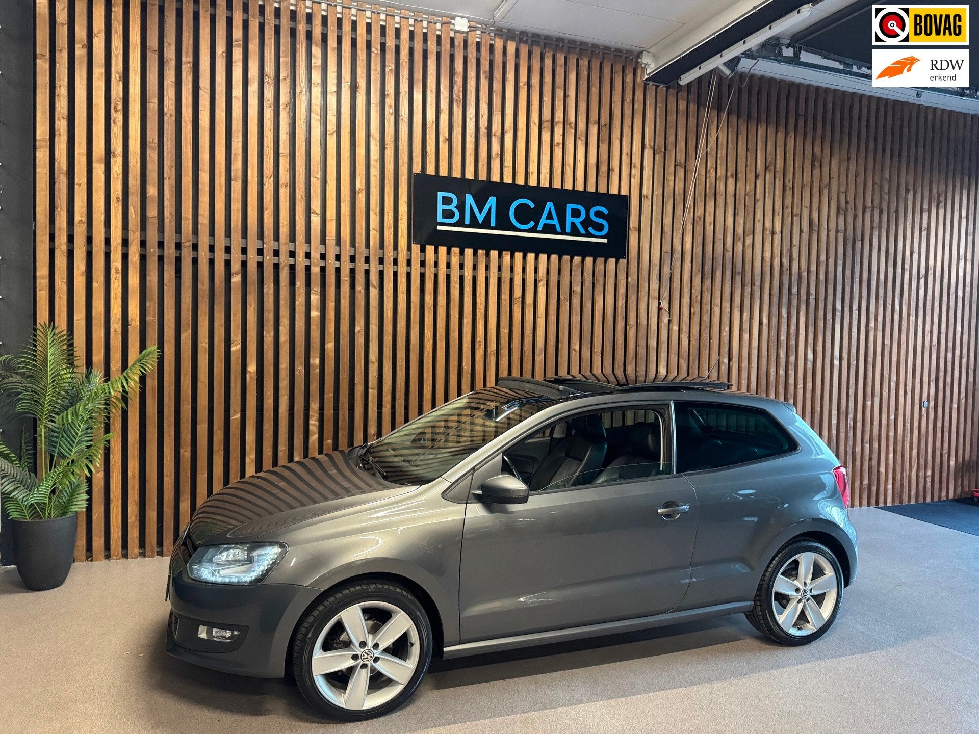 Volkswagen Polo 1.2 TSI Highline Clima, Panodak, Led, Leder, Voorwielaandrijving, Euro 5, 988 kg, Handgeschakeld