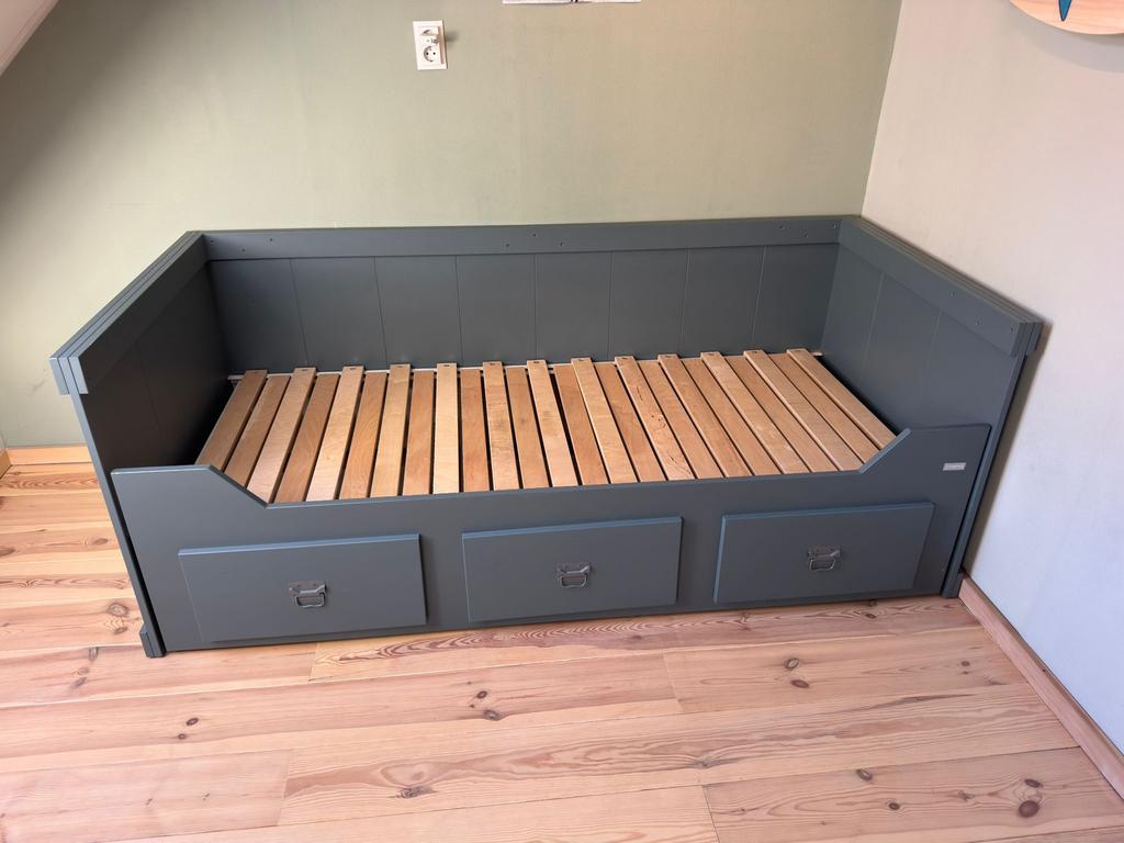 Uitschuifbaar bed met lades - merk Coming (oph. Gramsbergen), Ophalen, 90 cm, Eenpersoons, Zo goed als nieuw