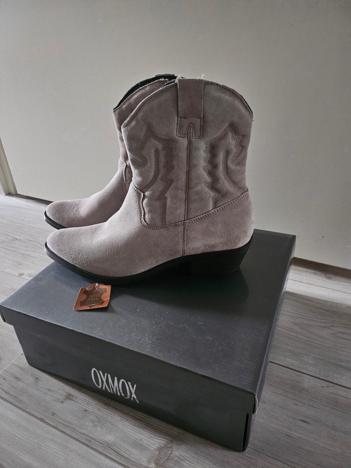 Laarsjes. Nieuw., Kleding | Dames, Schoenen, Ophalen