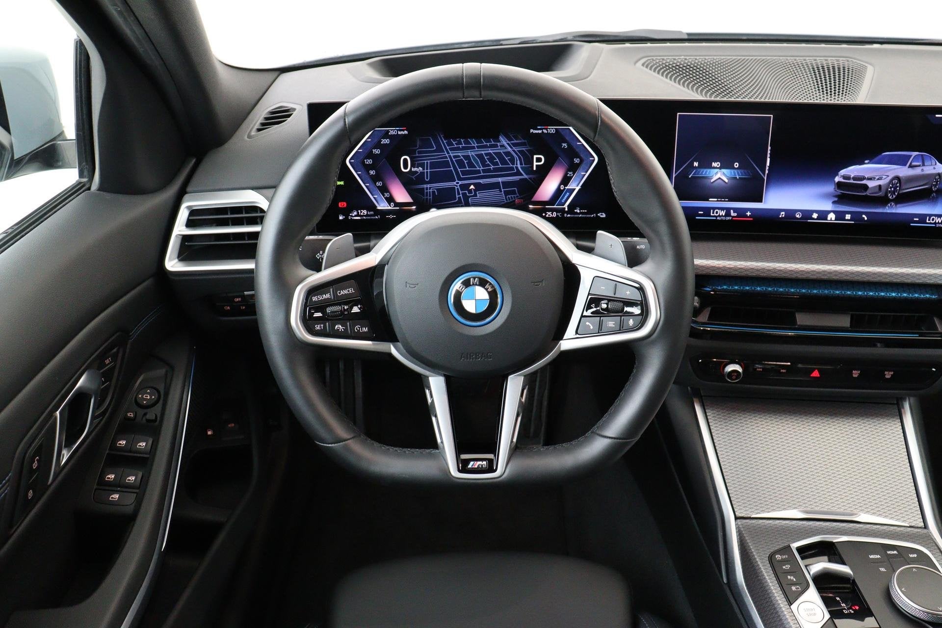 BMW 3-serie 330e M SPORT EDITION -INNOVATION|COMFORT|ADAP.LE, Auto's, BMW, Automaat, Achterwielaandrijving, Gebruikt, 4 cilinders