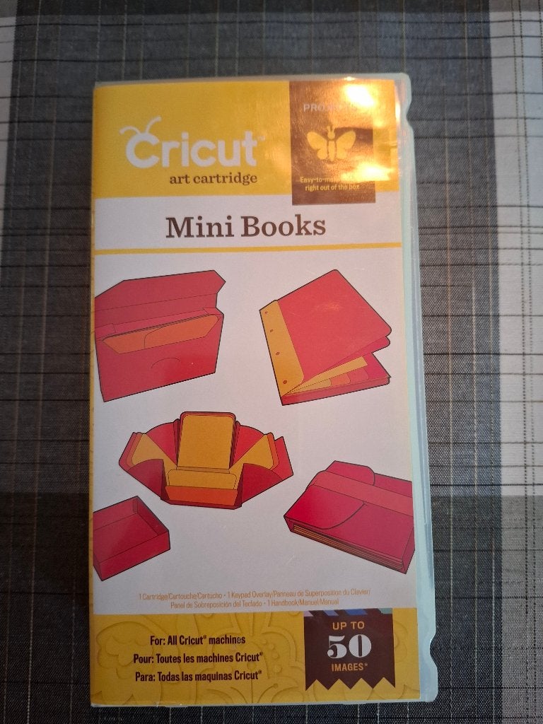 Cricut Art Cartridge Mini Books voor knutselmachines, Hobby en Vrije tijd, Ophalen, Abstract, Nieuw, Meerkleurig