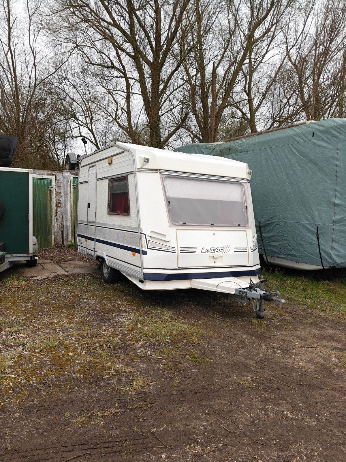 CHATEAU La Car 330 Caravan uit 1990, Caravans en Kamperen, Chateau, Luifel, Rondzit, Particulier