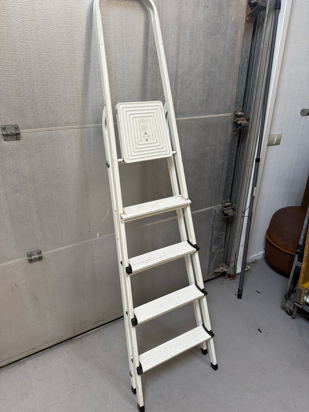 Stevige huishoudtrap met 5 treden, Doe-het-zelf en Verbouw, Gebruikt, Ophalen of Verzenden, Trap, .