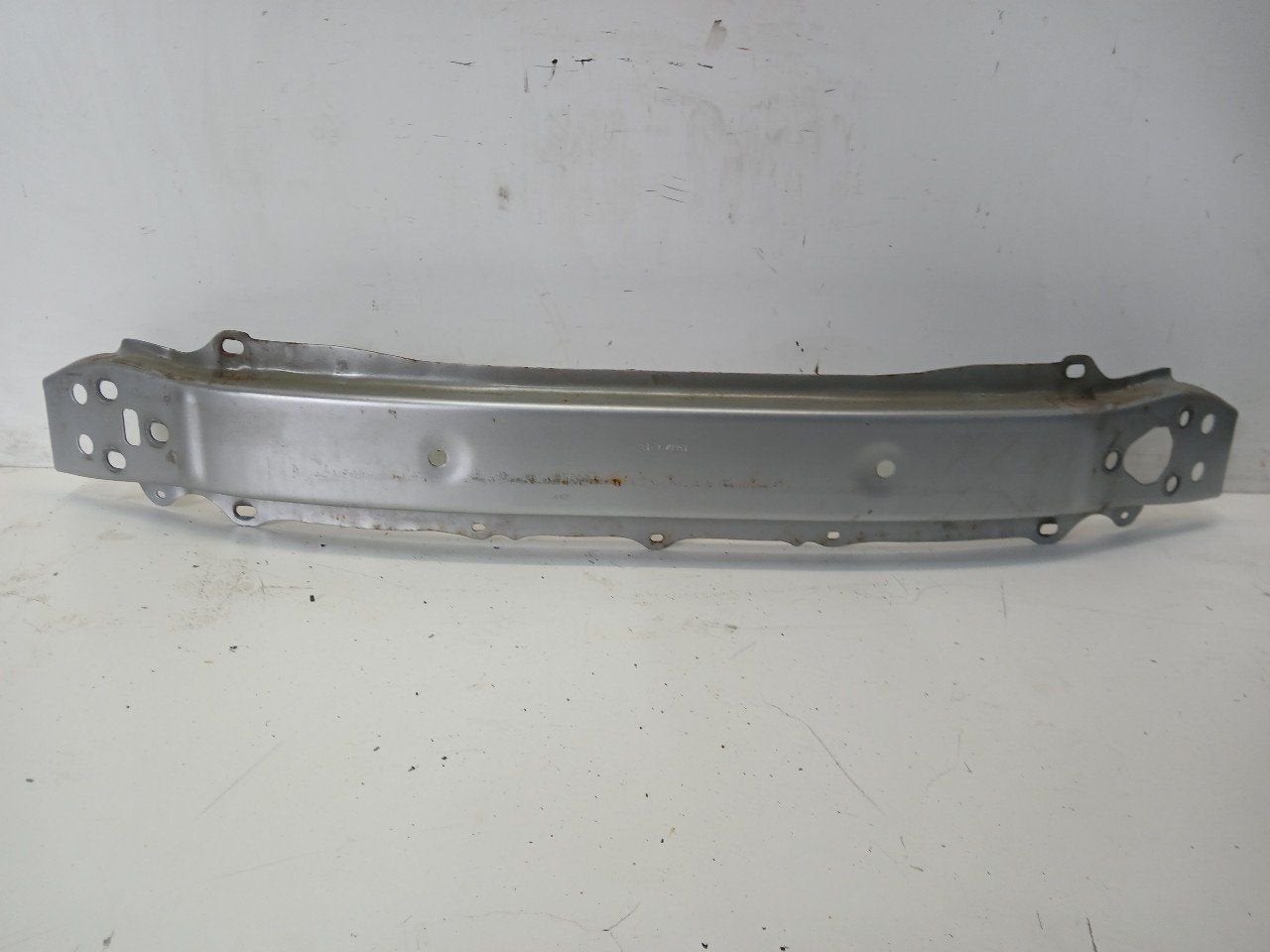 Bumperbalk achter Toyota Yaris, Auto-onderdelen, Onderdelen@venauto.nl, Van der Ven Autorecycling B.V., Gebruikt, Ettenseweg 76, 4706 PB Roosendaal, The Netherlands