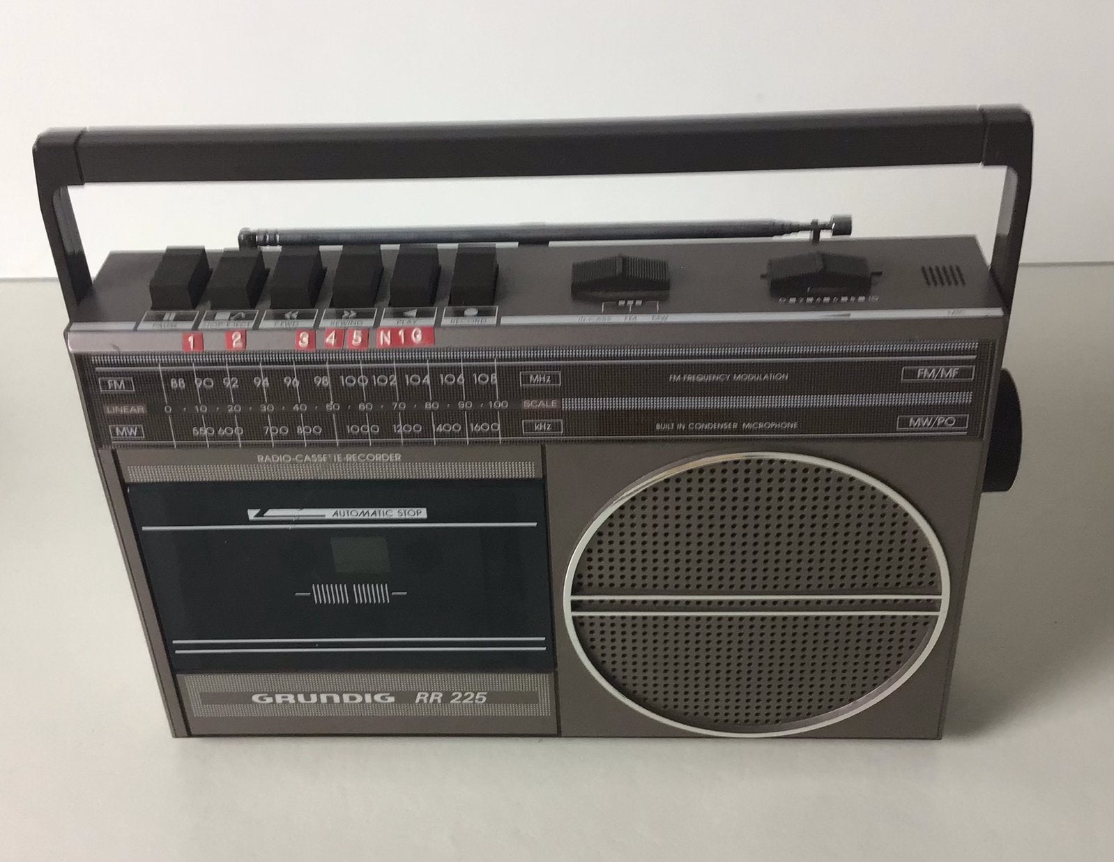 Vintage retro radio met aparte cassette Merk GRUNDIG jr 70, Ophalen, Zo goed als nieuw, Overige typen