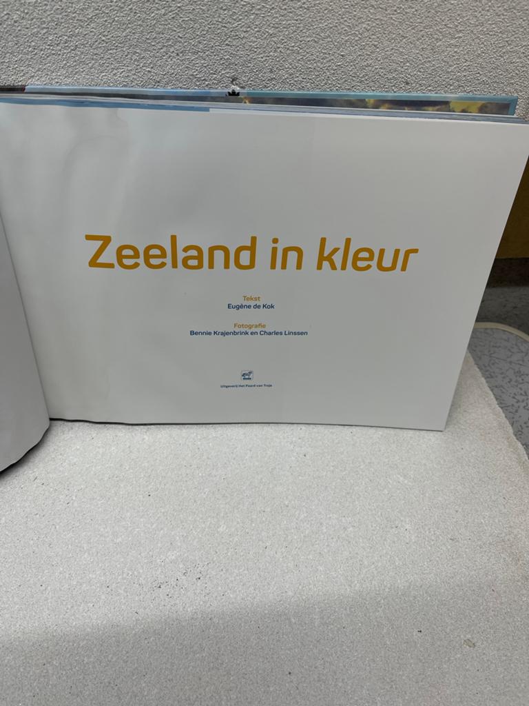 Zeeland in kleur, Boeken, Ophalen of Verzenden, 20e eeuw of later, Zo goed als nieuw