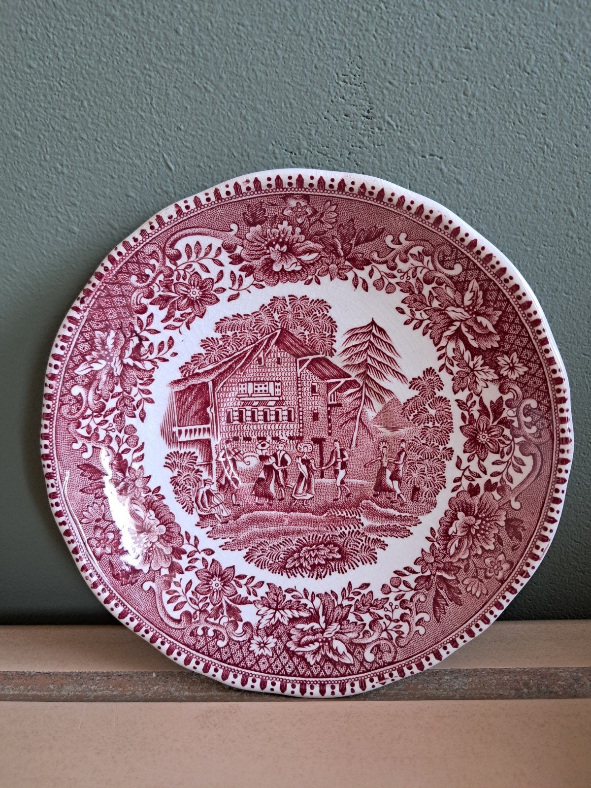 Vintage schoteltje Avon Cottage Enoch Wedgwood rood, Antiek en Kunst, Ophalen of Verzenden