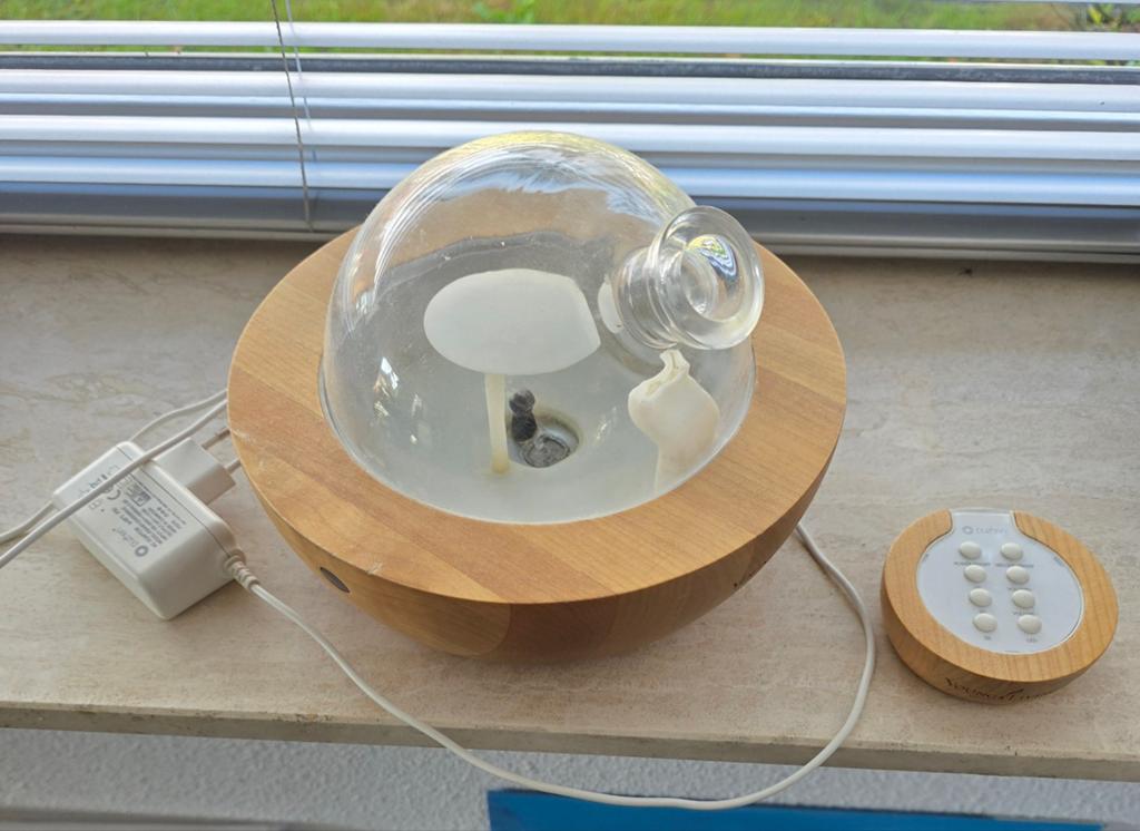Aria diffuser met afstandsbediening, Huis en Inrichting, Hout, Ophalen of Verzenden, Zo goed als nieuw, Modern