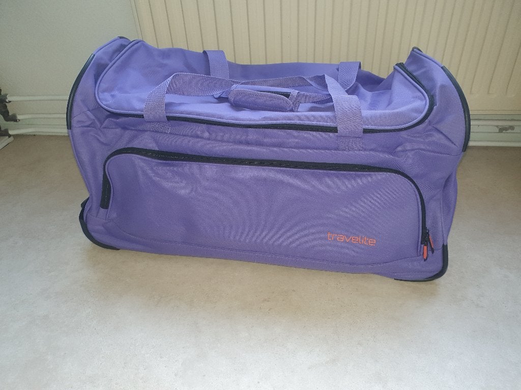 Rolreistas - Licht, ruim (89L) & Geschikt voor Ruimbagage, Ophalen, Uitschuifbare handgreep, 30 cm of meer, Paars