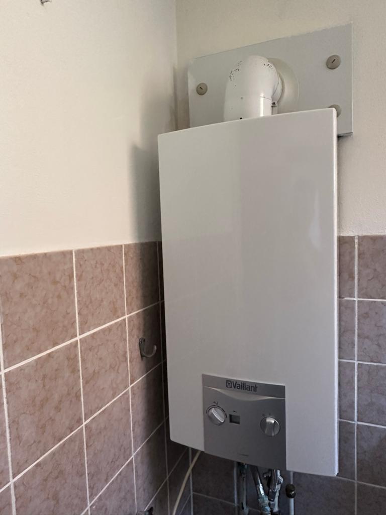 Zeer nette Vaillant TurboMAG geiser, Doe-het-zelf en Verbouw, Geisers en Boilers, Ophalen, Gebruikt, Aardgas, Geiser