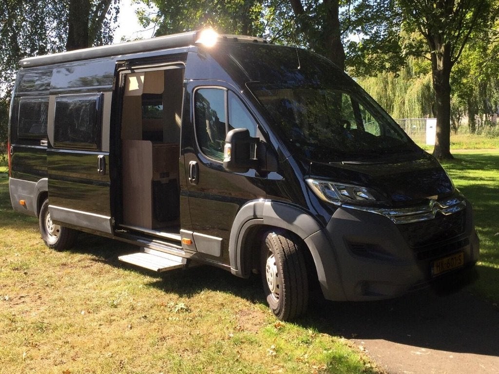 Te huur laatste paar weken, fijne praktische bus camper, Caravans en Kamperen, Verhuur