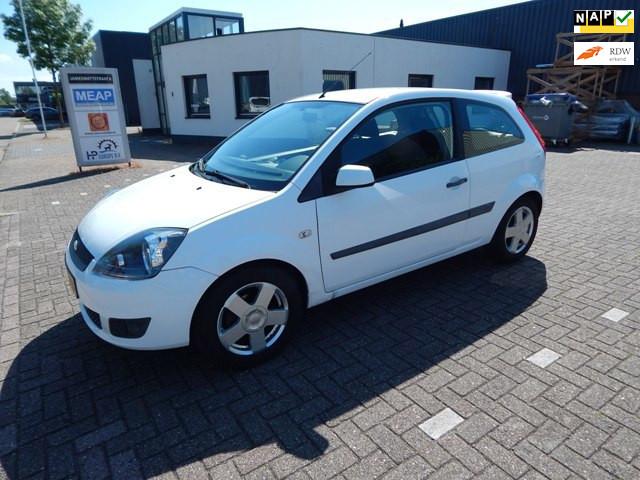 Ford Fiesta 1.3-8V Futura AIRCO, 1299 cc, 4 cilinders, Wit, Origineel Nederlands