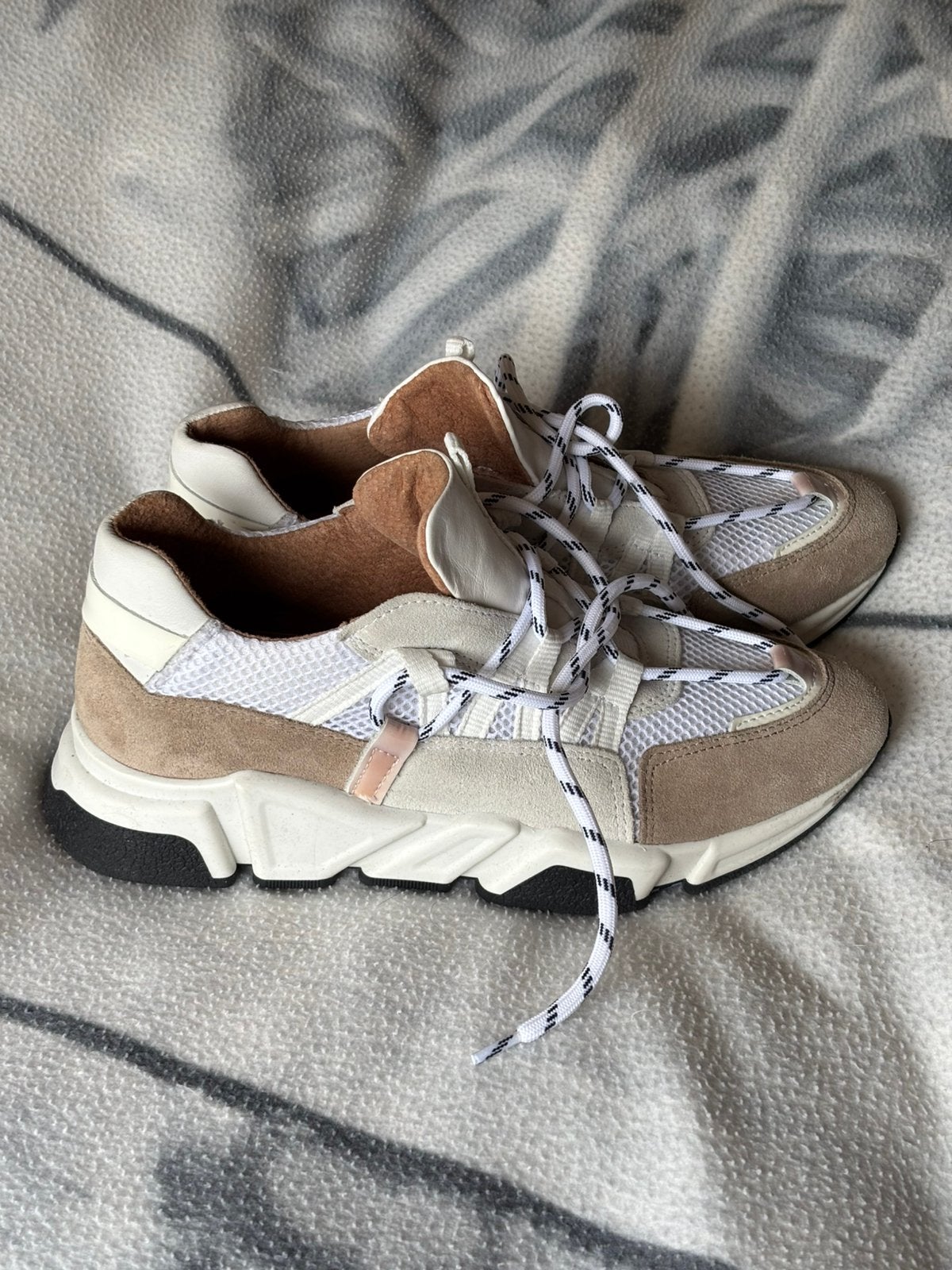 Witte sneakers van het merk DWRS, maat 42, Wit, Ophalen of Verzenden, Sneakers of Gympen, Zo goed als nieuw