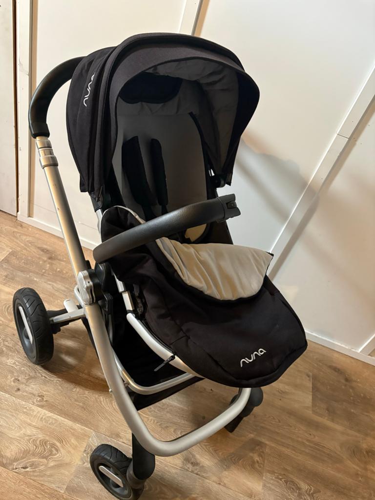 Nuna kinderwagen - Zwart/Grijs, Ophalen, Nieuw