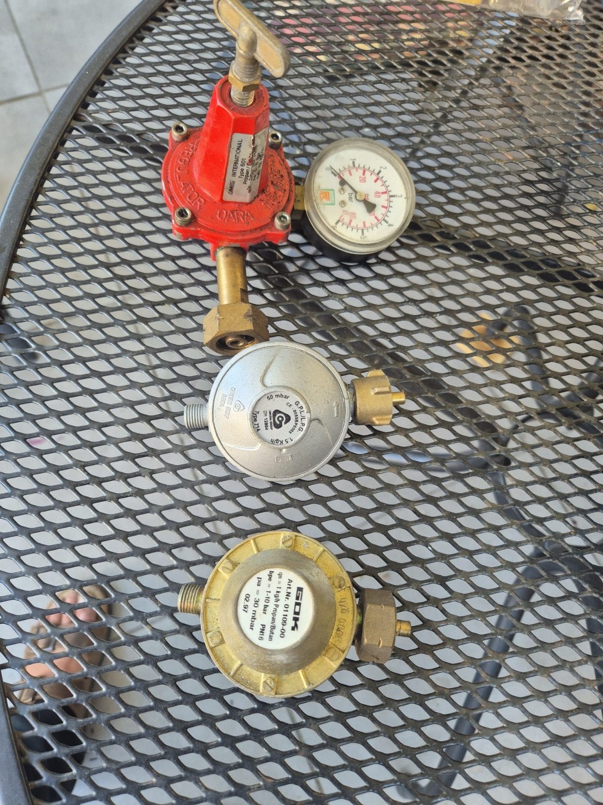 Gasdrukregelaars en manometer voor propaan/butaan, Ophalen, Gebruikt, OMG International, GOK