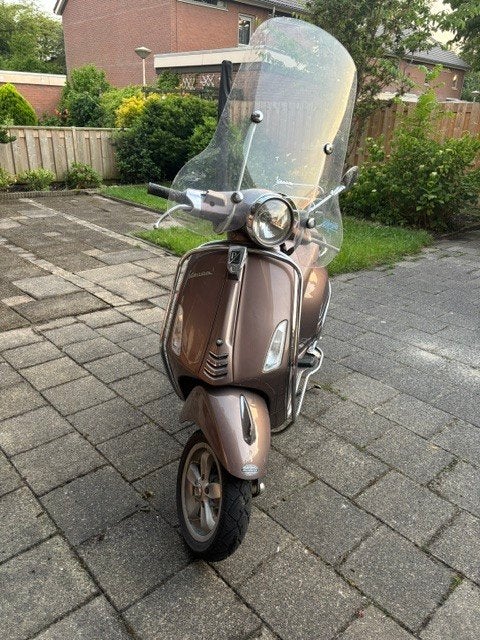 Vespa, Ophalen, Maximaal 25 km/u, Benzine