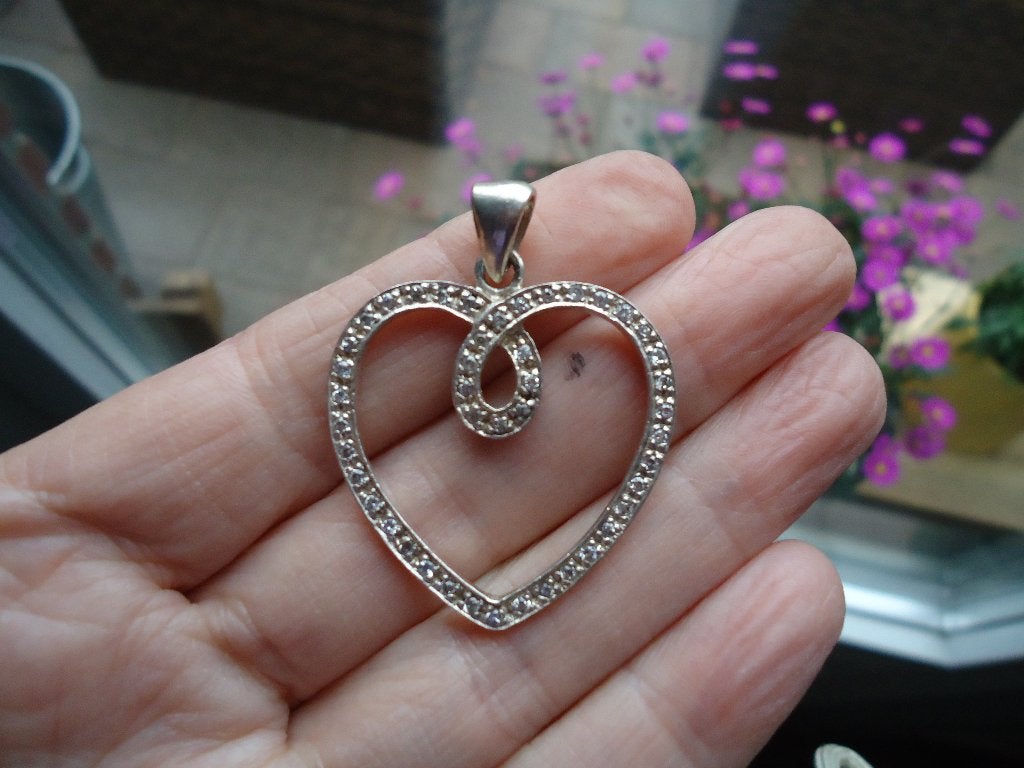 mooie echt zilveren hanger groot hart nieuwstaat 925 gemerkt, Ophalen of Verzenden, Zo goed als nieuw, Hart, Zilver