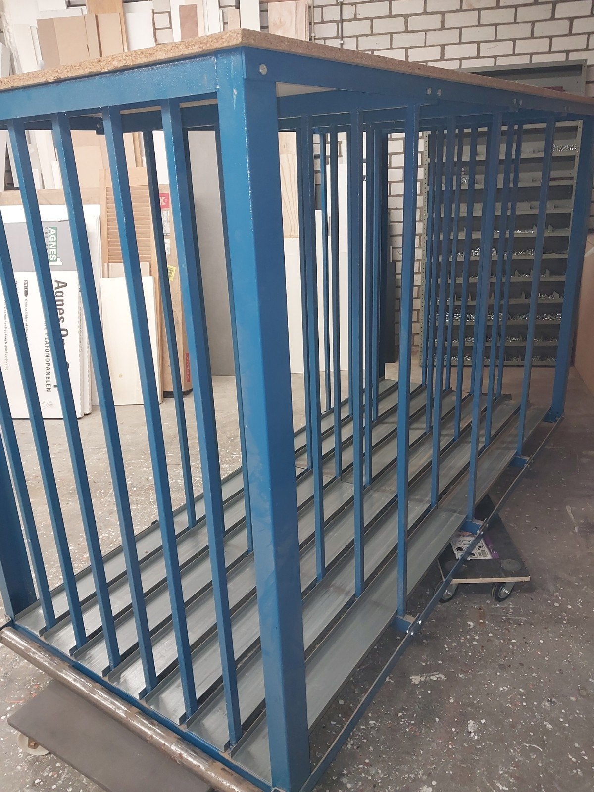 Stelling voor plaatwerk, Ophalen