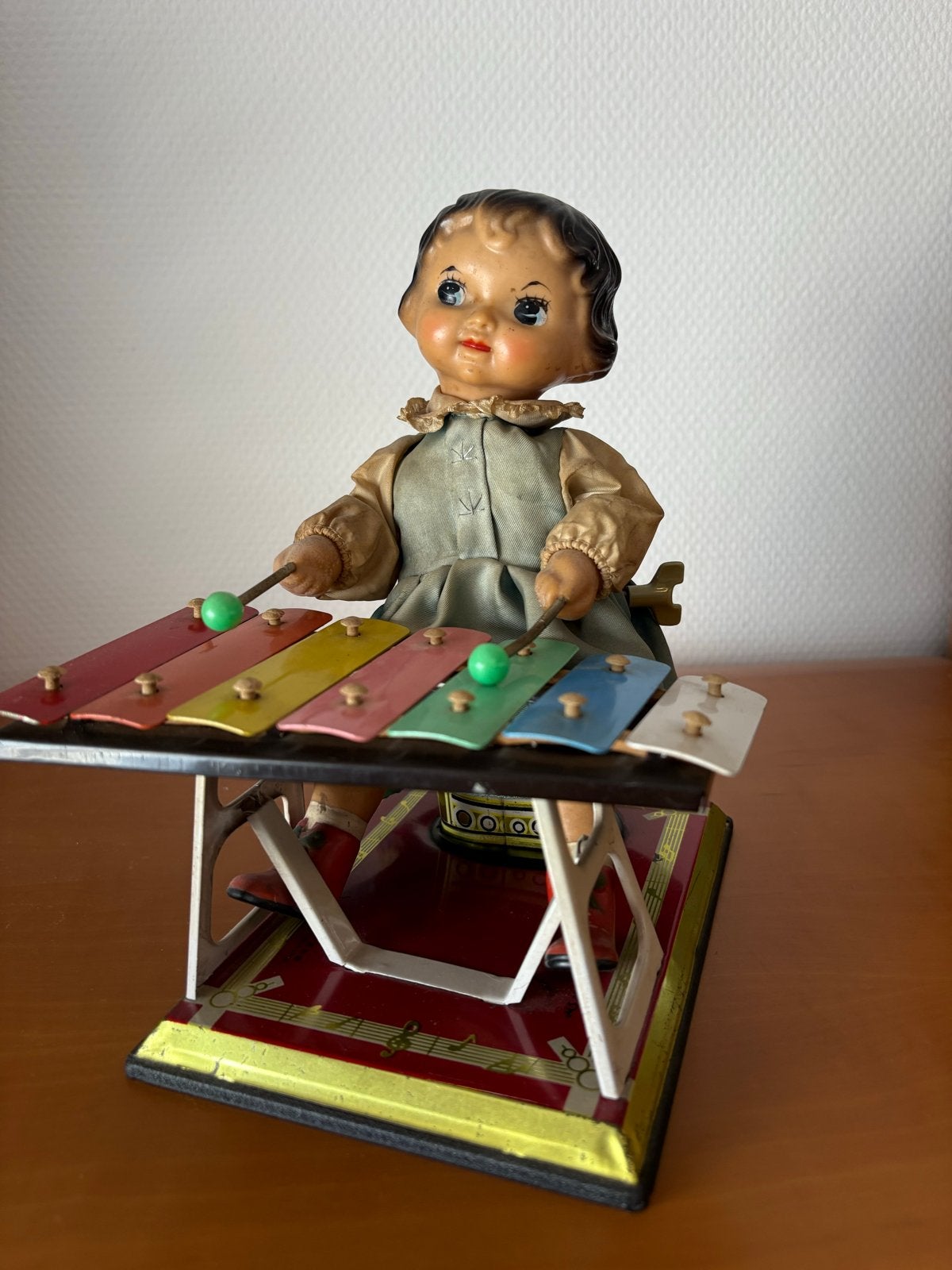 Antieke Speeldoos met Muzikant Pop - Vintage Tin Speelgoed, Antiek en Kunst, Ophalen of Verzenden