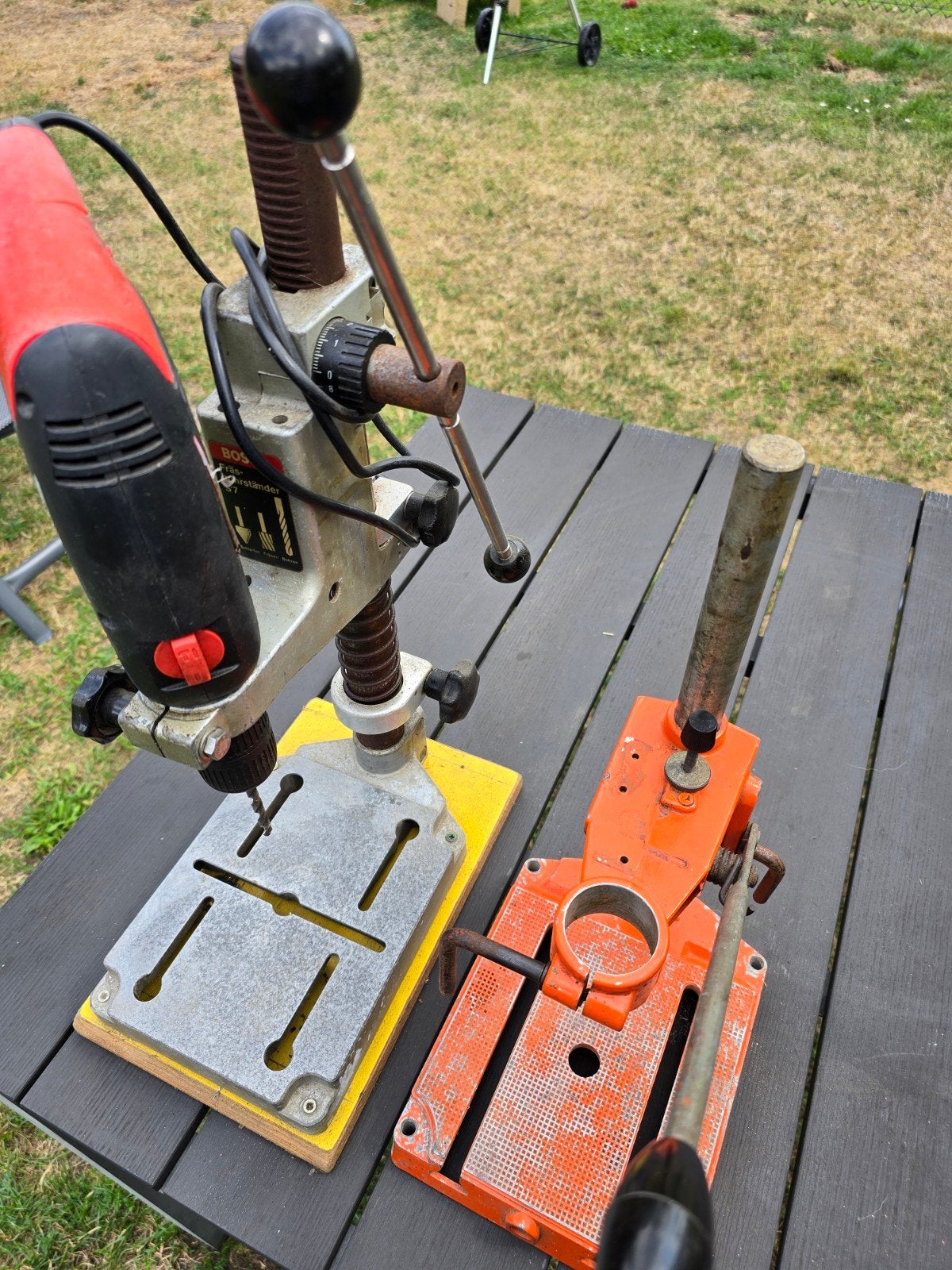 2 gebruikte kolomboormachines, 1 met boor, Doe-het-zelf en Verbouw, Gereedschap | Boormachines, Ophalen, Gebruikt, Kolomboormachine