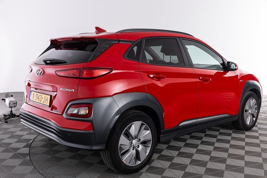 Hyundai Kona EV Fashion 64 kWh *SOH 100%* 3 Fase 1e Eigen, 12 maanden, Gebruikt, Zwart, Origineel Nederlands