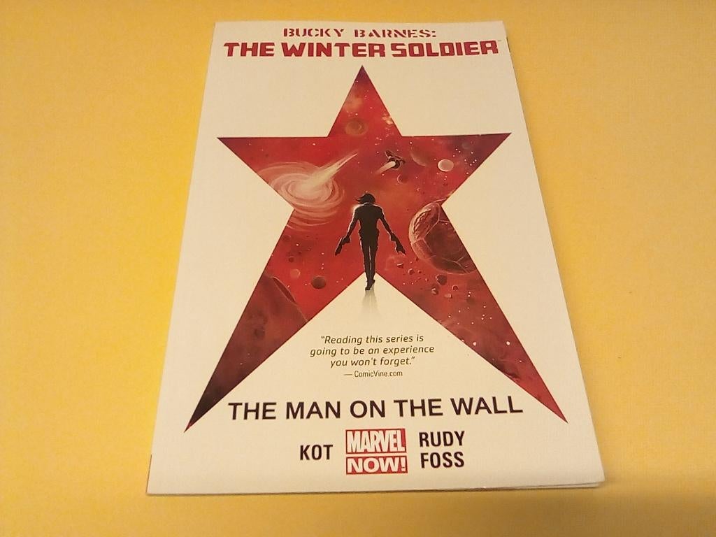 strip /// engels /// bucky barnes - the winter soldier ///, Eén stripboek, Ophalen of Verzenden, Zo goed als nieuw