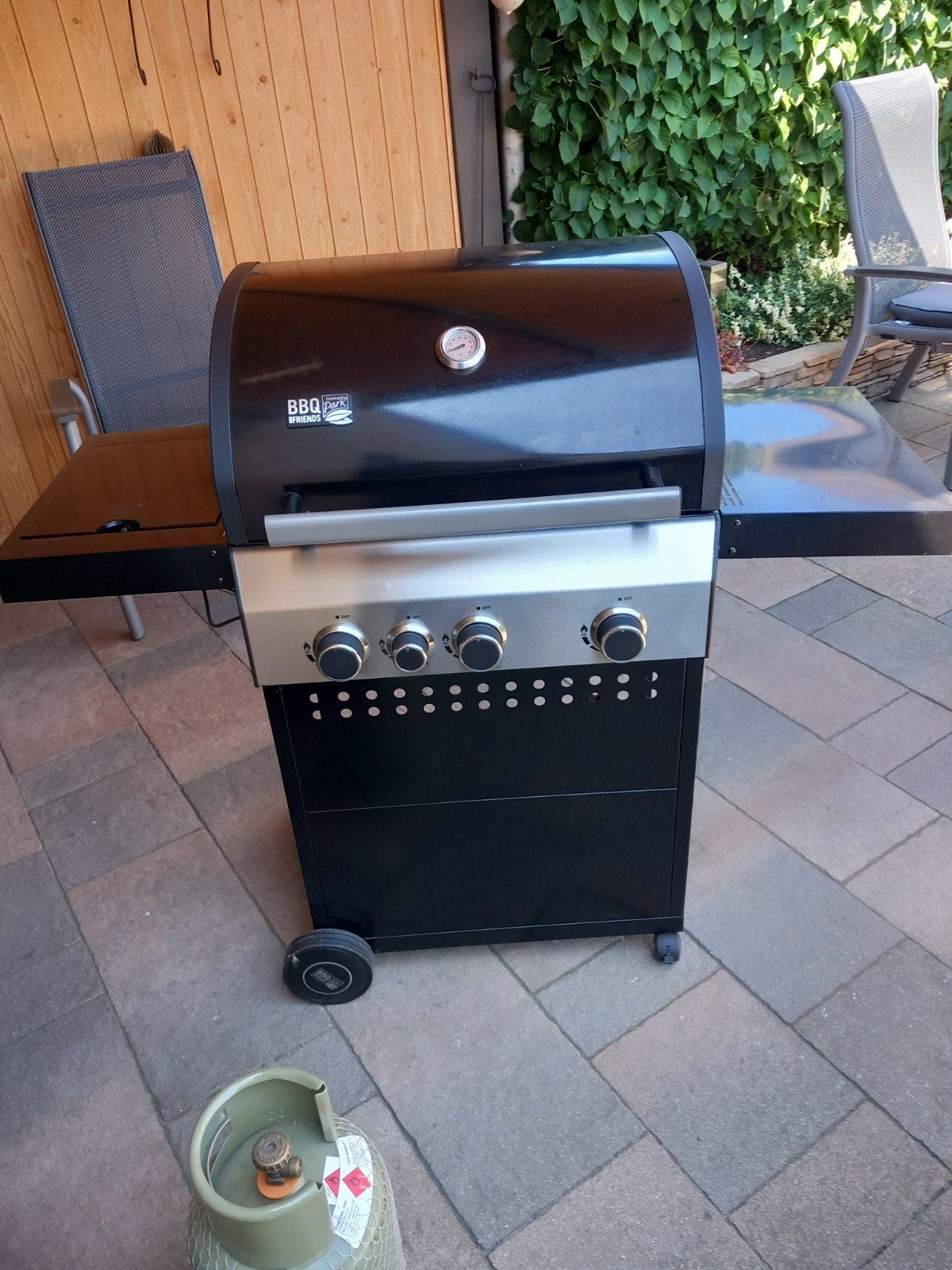 Gasbarbecue met gasfles en ventiel, Ophalen, Gebruikt, BBQ