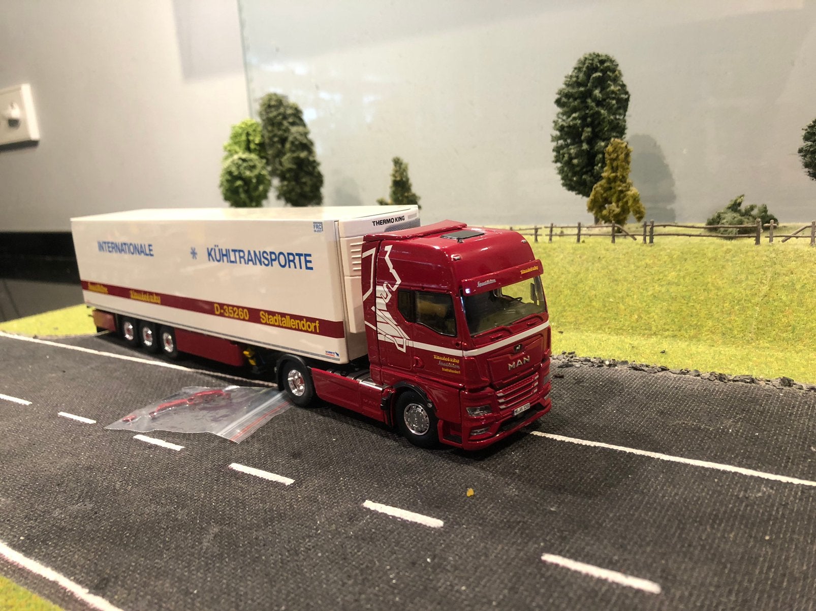 Man tga met koeloplegger van Kautetzky, Ophalen of Verzenden, Zo goed als nieuw, Bus of Vrachtwagen, Tekno