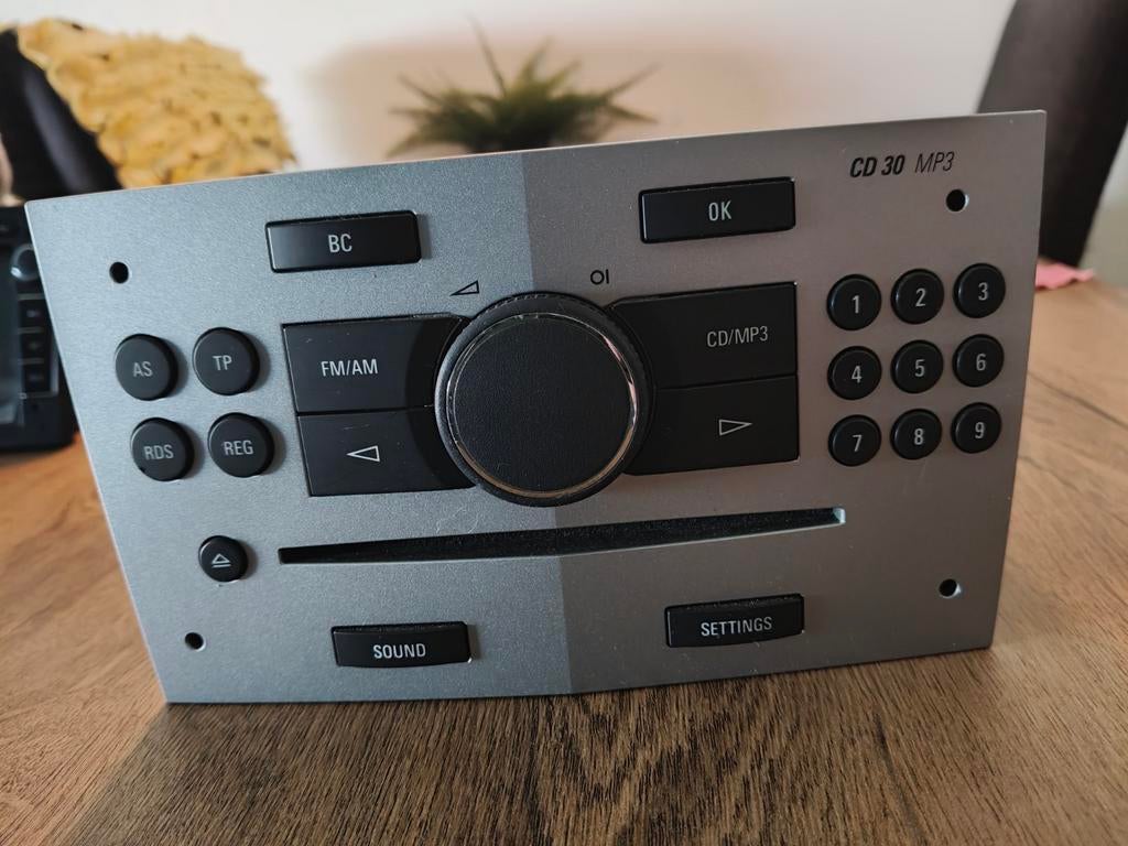 Orginele auto radio Opel Astra, Auto diversen, Autoradio's, Ophalen