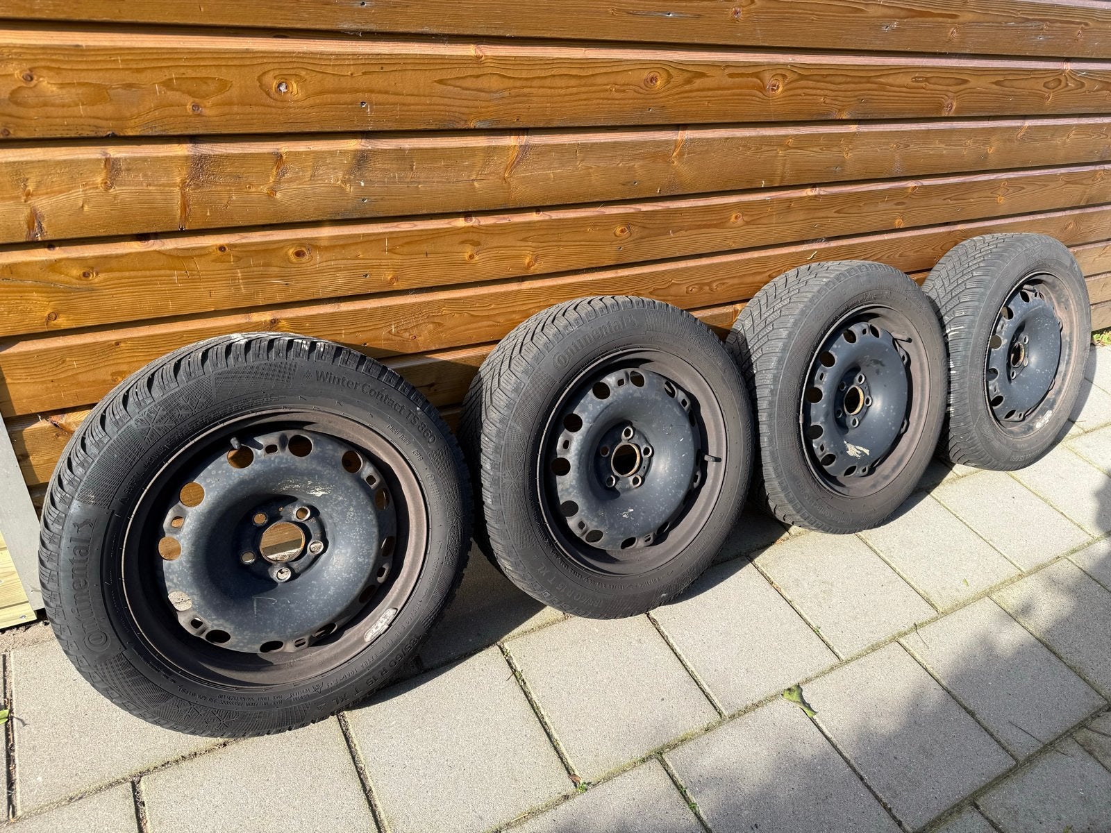 Winterbanden set VW polo Conti TS860 185/60 R15, Ophalen, Gebruikt, 15 inch, Banden en Velgen