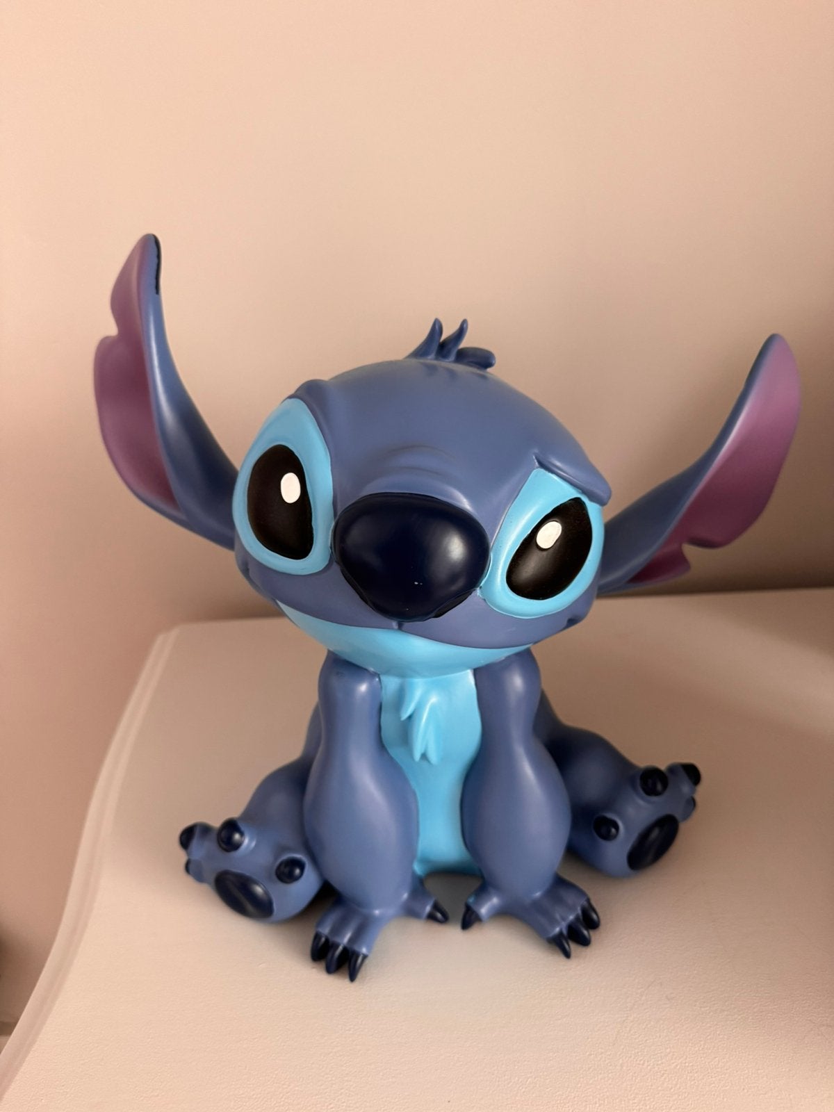 Disney Tuinbeeld Stitch - Met de oren omhoog - 30 cm, Ophalen, Zo goed als nieuw