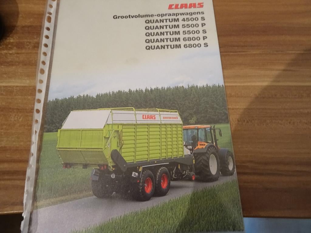 Een setje vlaas landbouwmachines folders, Boeken, Catalogussen en Folders, Ophalen of Verzenden, Zo goed als nieuw, Folder