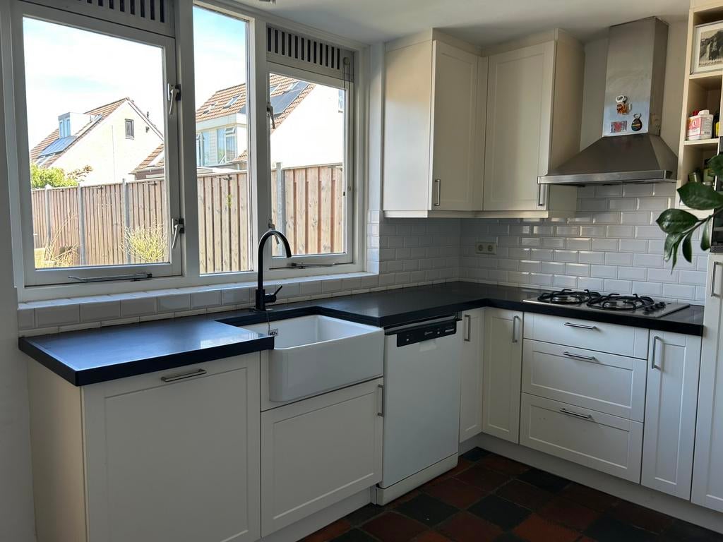 Gratis keuken, Huis en Inrichting, Keuken | Complete keukens, Ophalen, Gebruikt, Hoekkeuken, Graniet of Steen