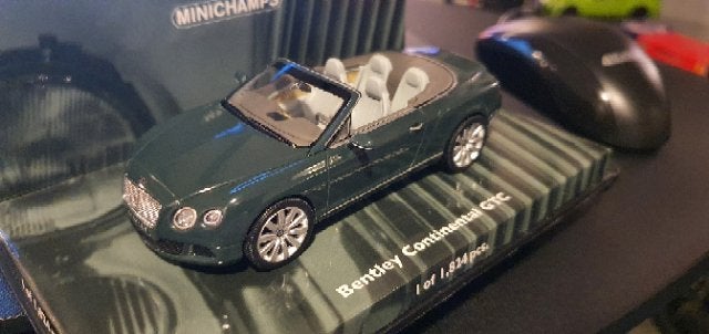 Bentley Continental GTC 1/43, Ophalen of Verzenden, Nieuw, Auto, MiniChamps