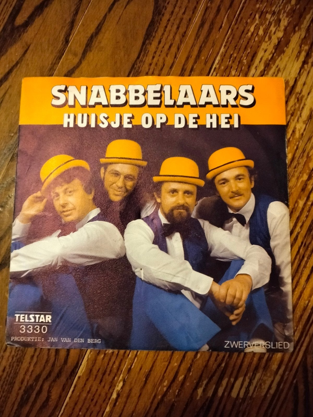 Snabbelaars, Eén persoon