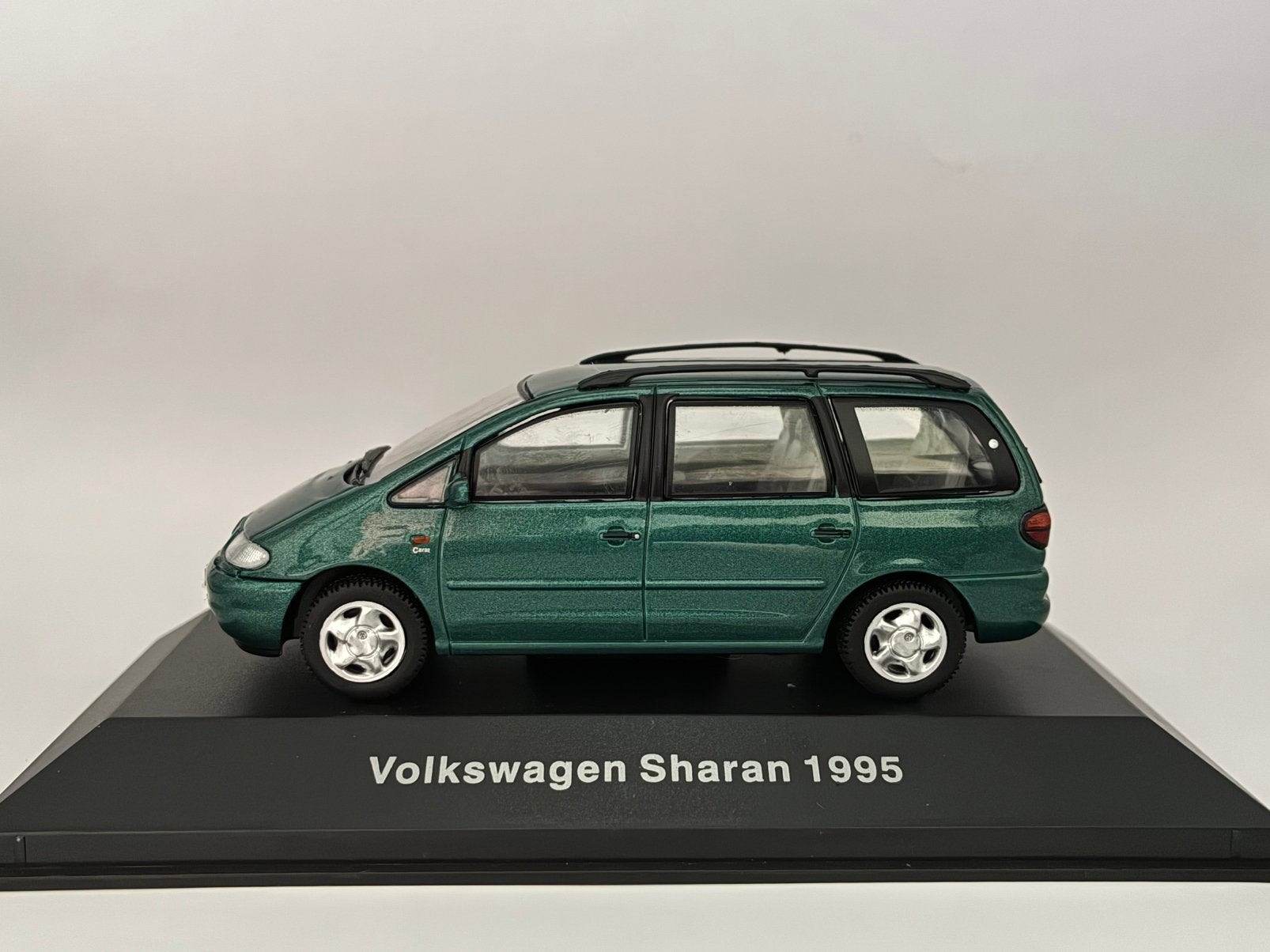 Volkswagen Sharan MK1 (Type 7M) 1995 - VW Dealer Edition, Ophalen of Verzenden, Nieuw, Auto, Overige merken