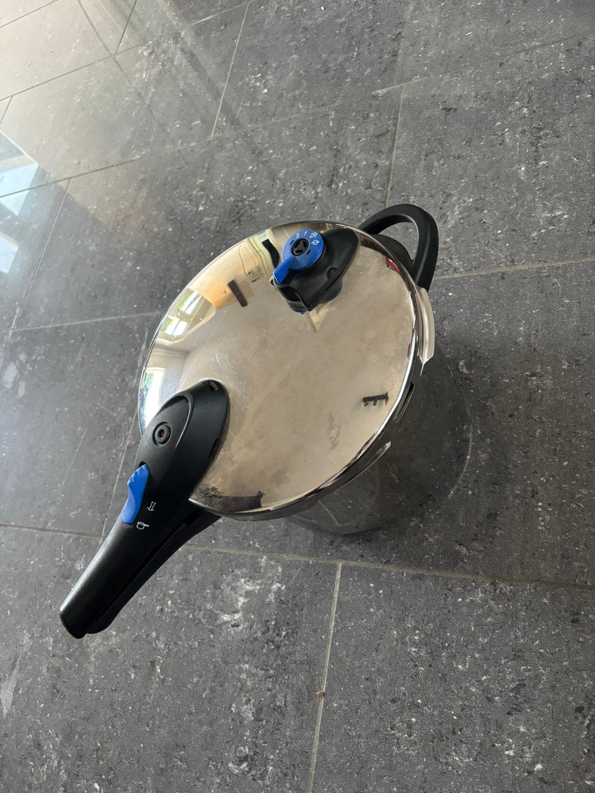 Snelkookpan BK, Ophalen, Zo goed als nieuw, Rvs, BK