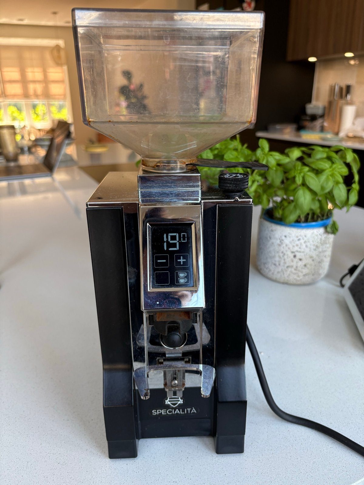 Eureka Mignon Specialita - Zo goed als nieuw, Witgoed en Apparatuur, Koffiezetapparaten, Ophalen, Overige modellen, 10 kopjes of meer