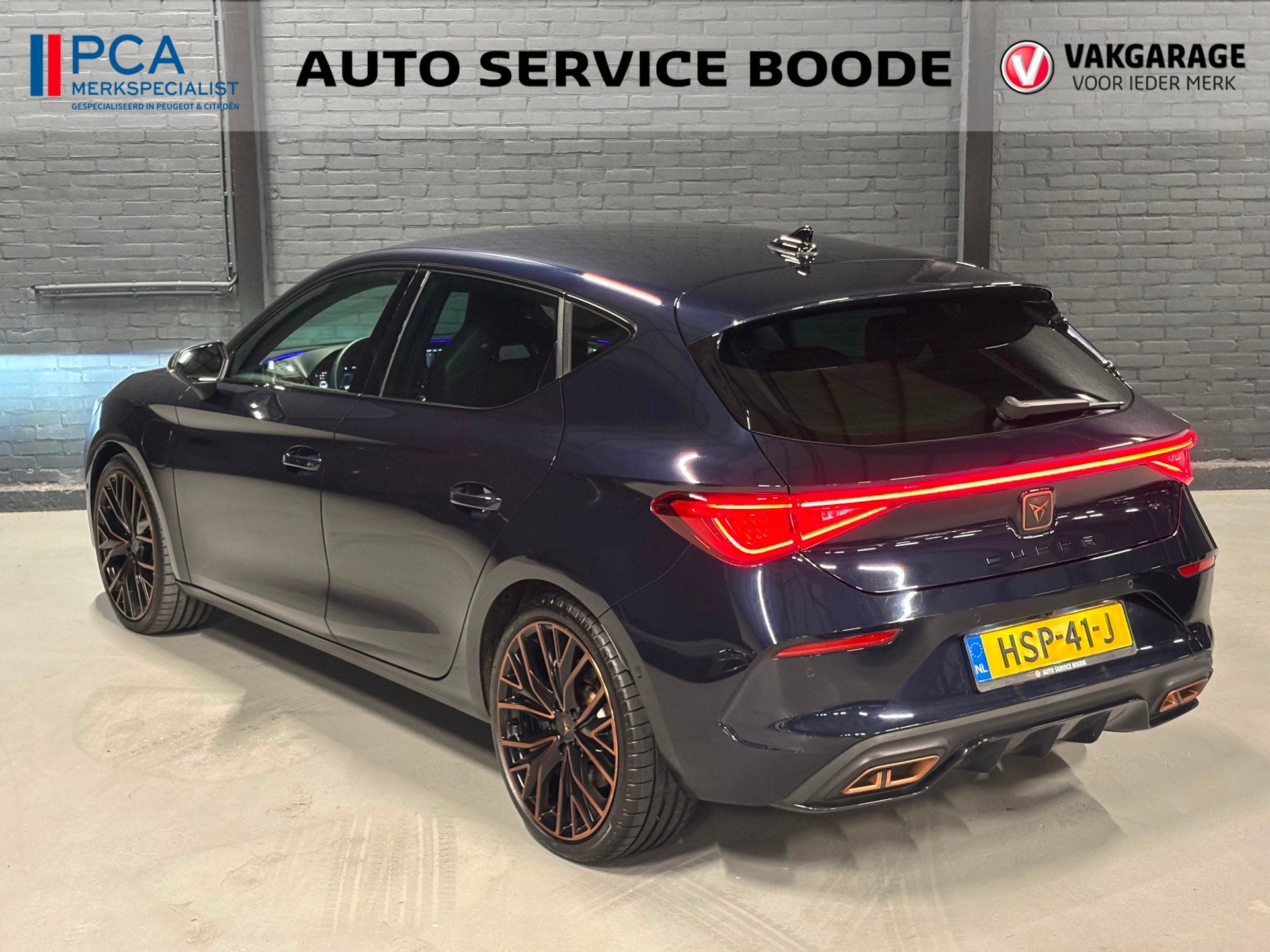 Cupra Leon 1.4 e-Hybrid VZ (245 pk) automaat - camera - 19 i, Auto's, 77 km/l, Gebruikt, 4 cilinders, Leder en Stof